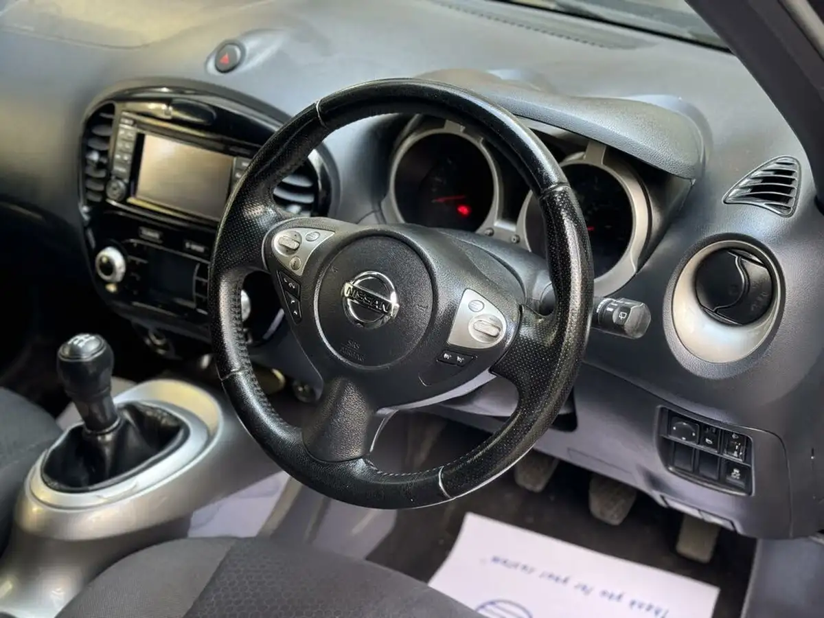 2013-nissan-juke-16-acenta-premium-big-1