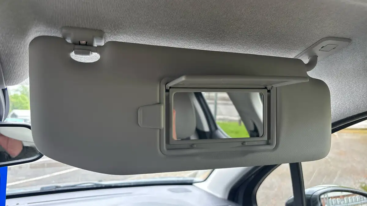 2023-citroen-c3-12-puretech-shine-plus-110ps-ss-eat6-big-37