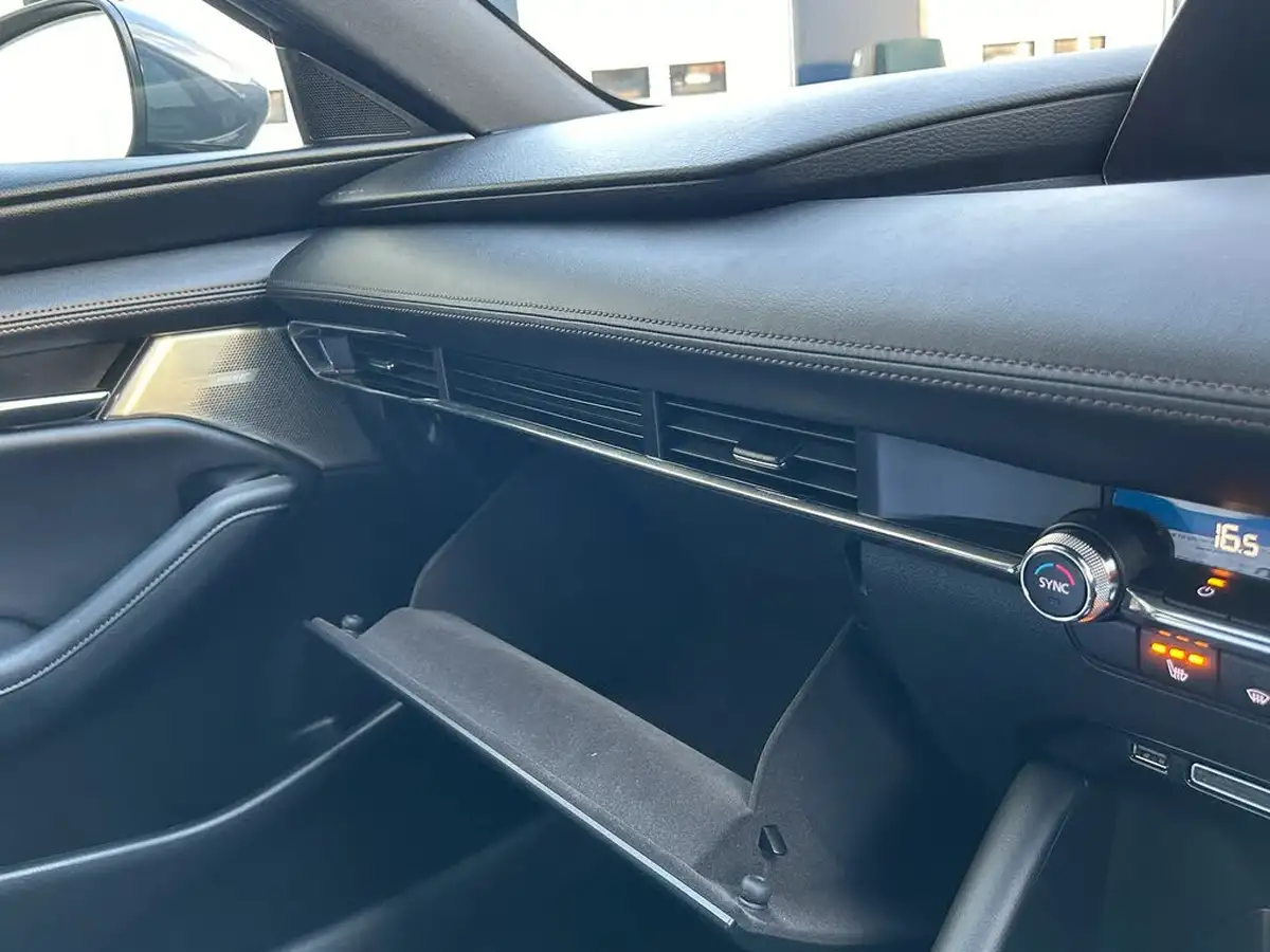 2021-mazda-mazda3-20-gt-sport-180ps-hatchback-5d-big-25