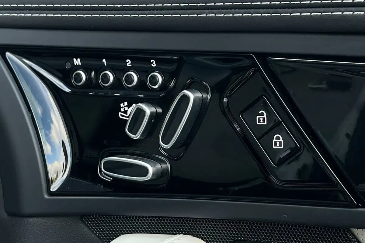 2023-jaguar-f-type-50-v8-p450-75-awd-convertible-big-49