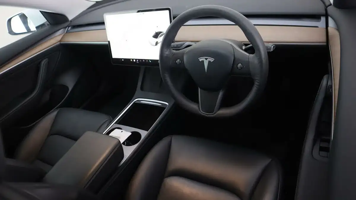 2021-tesla-model-3-e-long-range-4x4-big-9