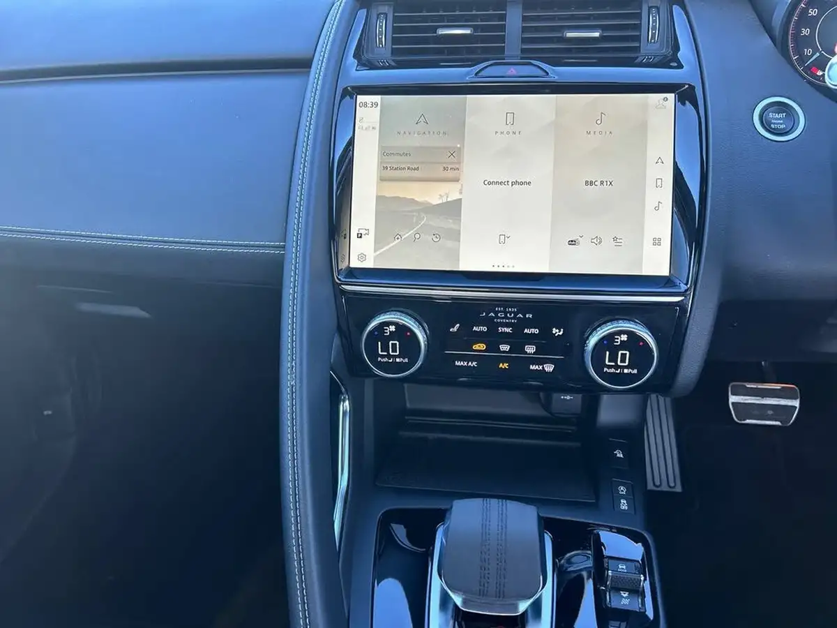 2021-jaguar-e-pace-20-d200-r-dynamic-se-big-16