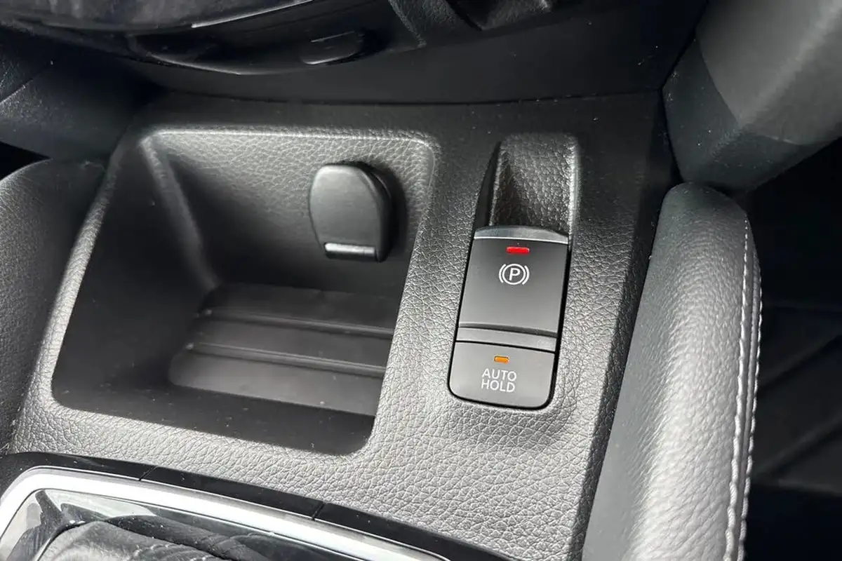 2020-nissan-qashqai-13-dig-t-acenta-premium-160ps-dct-big-50