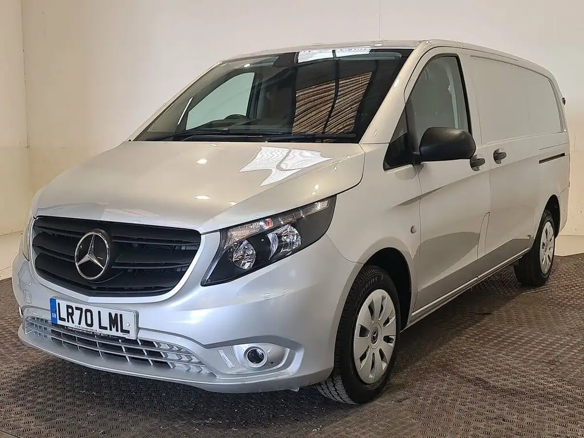 2021-mercedes-benz-vito-18-cdi-114-progressive-l2-panel-big-7