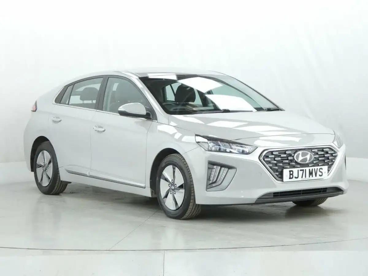2021-hyundai-ioniq-16-gdi-premium-hybrid-big-1