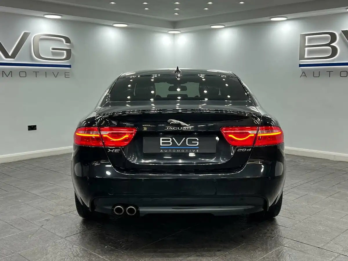 2015-jaguar-xe-20td-r-sport-180ps-big-7