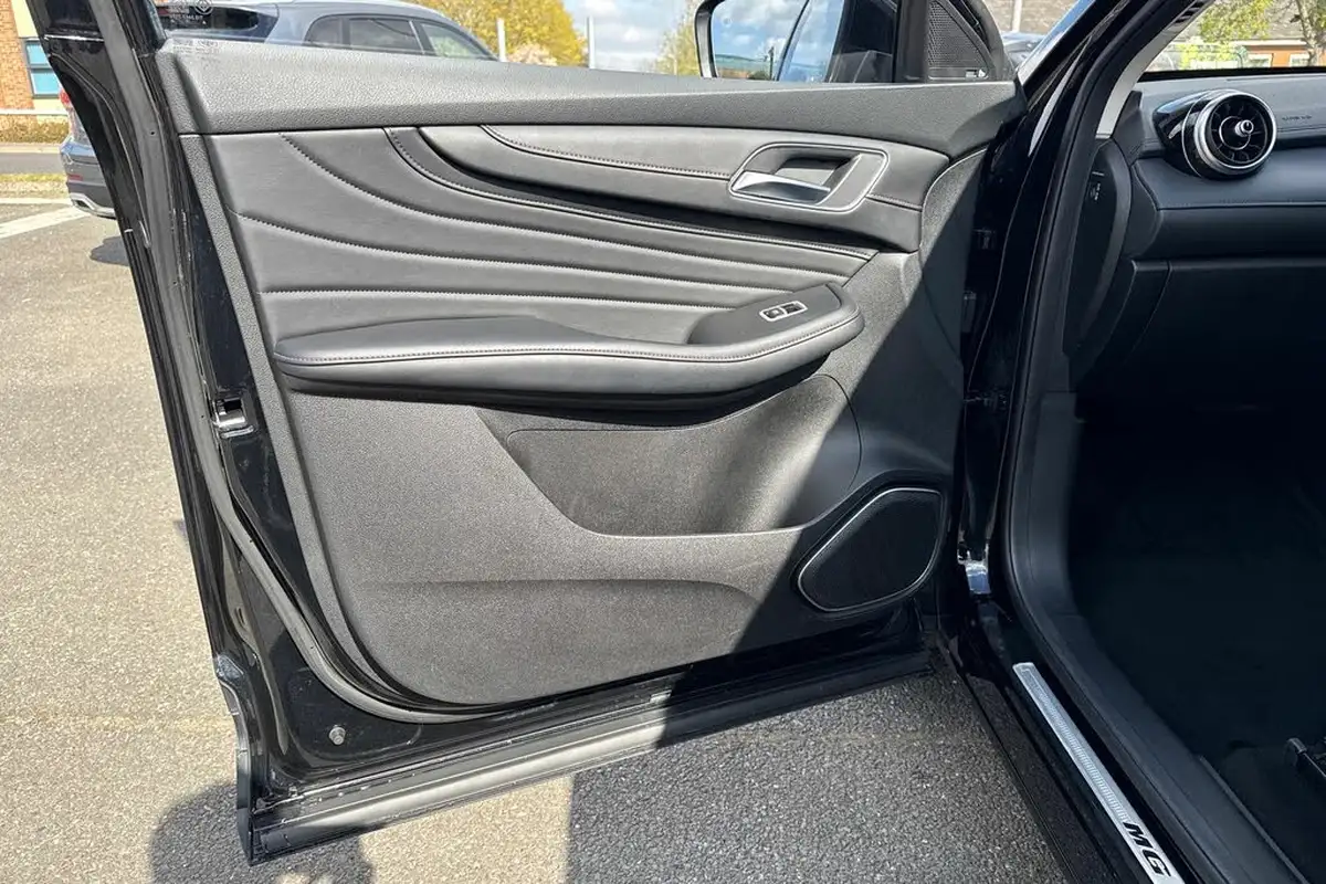 2023-mg-hs-15t-gdi-trophy-258ps-plug-in-hybrid-auto-big-40