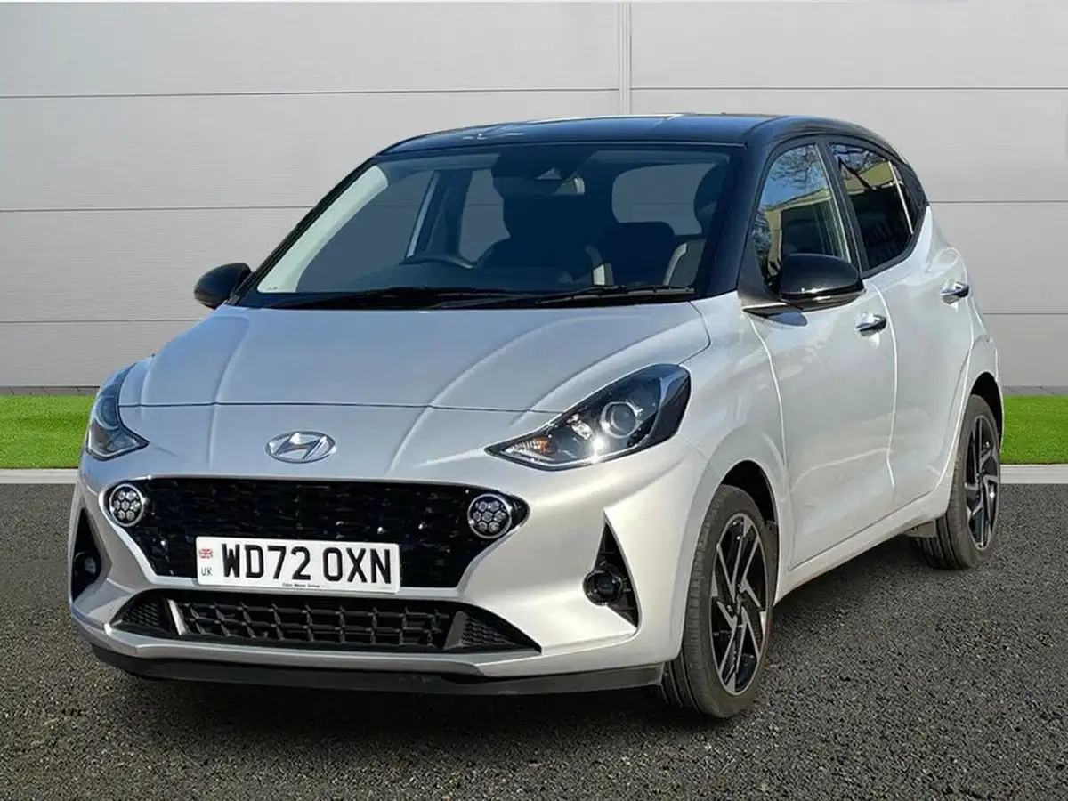 2023-hyundai-i10-12-premium-big-2