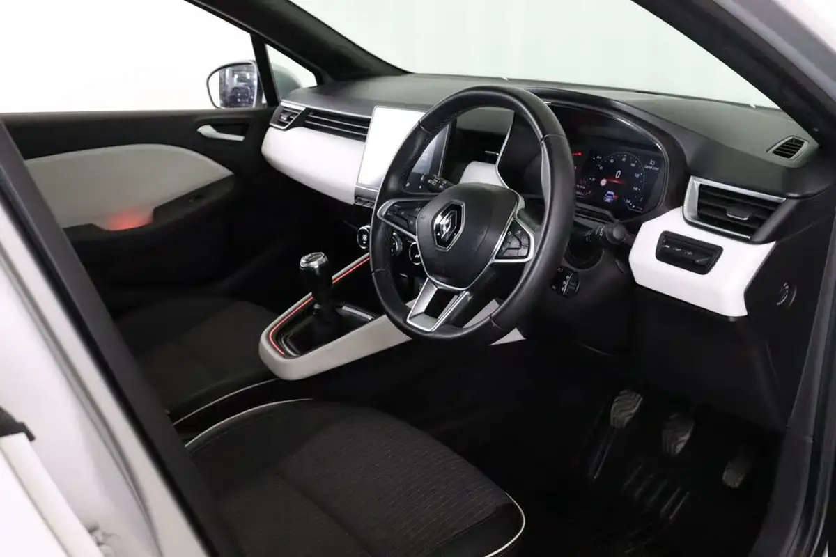 2022-renault-clio-10-tce-se-edition-big-15