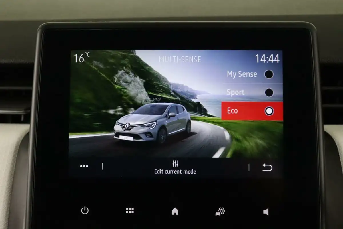 2022-renault-clio-10-tce-se-edition-big-39