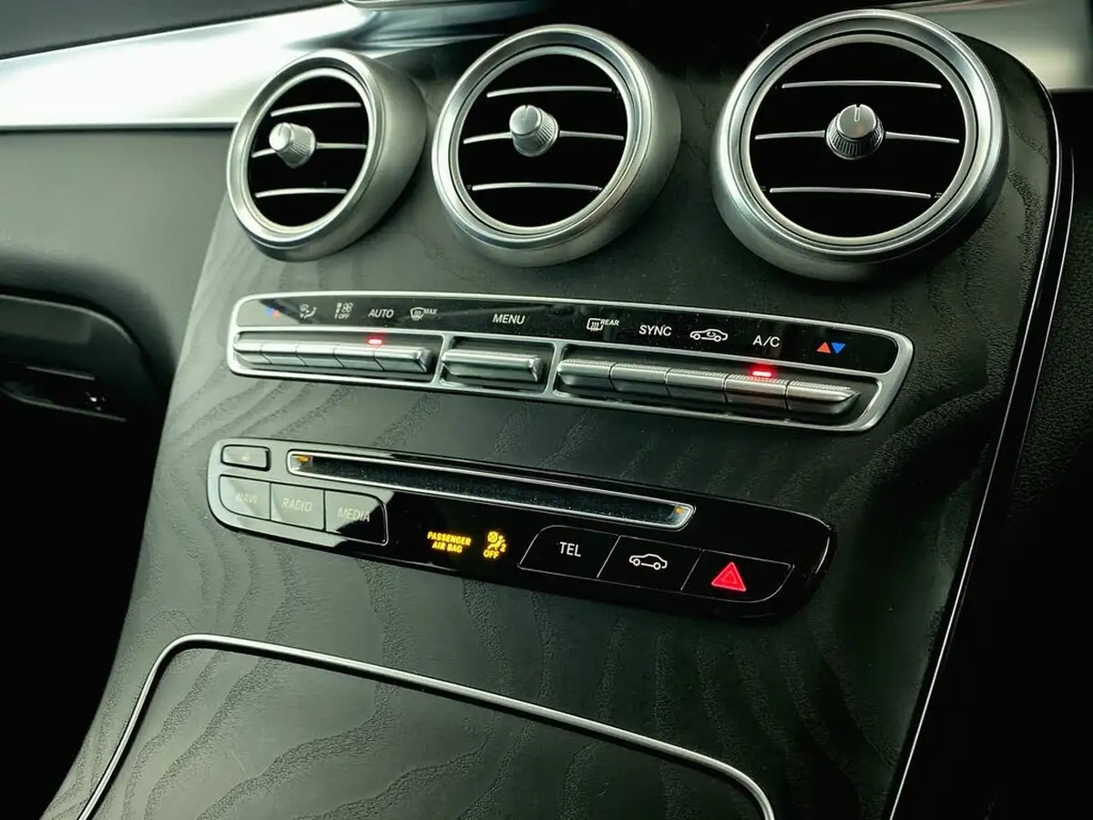 2017-mercedes-benz-glc-class-30-d-glc350d-sport-ss-station-wagon-5d-big-20