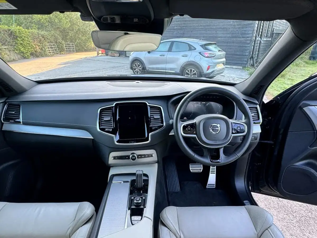 2022-volvo-xc90-20td-b5-r-design-big-12