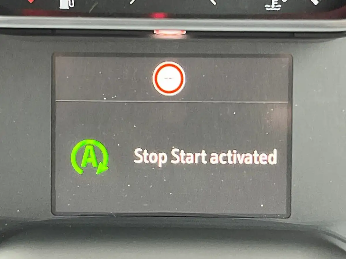 2020-vauxhall-grandland-x-12-sri-nav-big-25