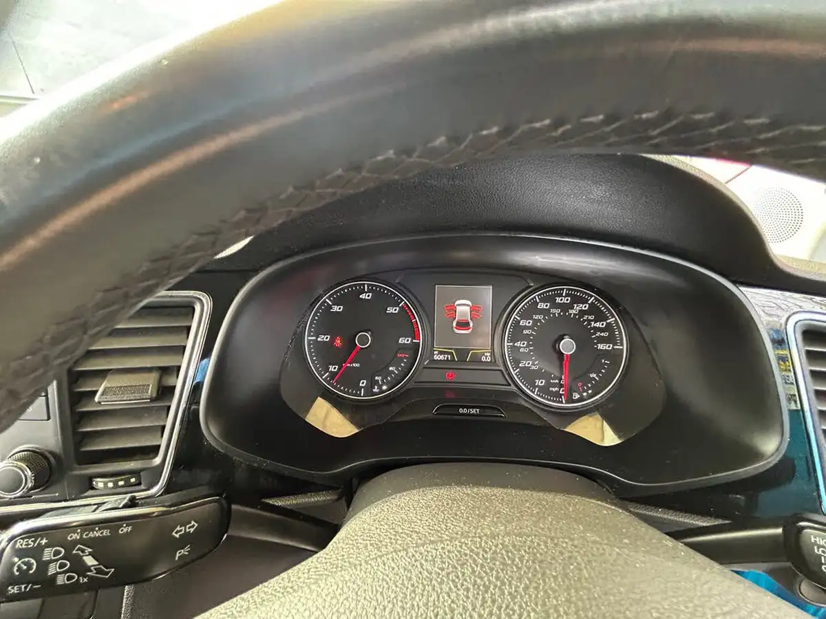 2016-seat-leon-16tdi-se-tech-pack-110ps-hatchback-5d-big-25