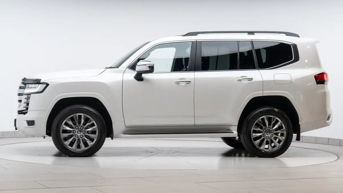 2024-toyota-land-cruiser-big-3