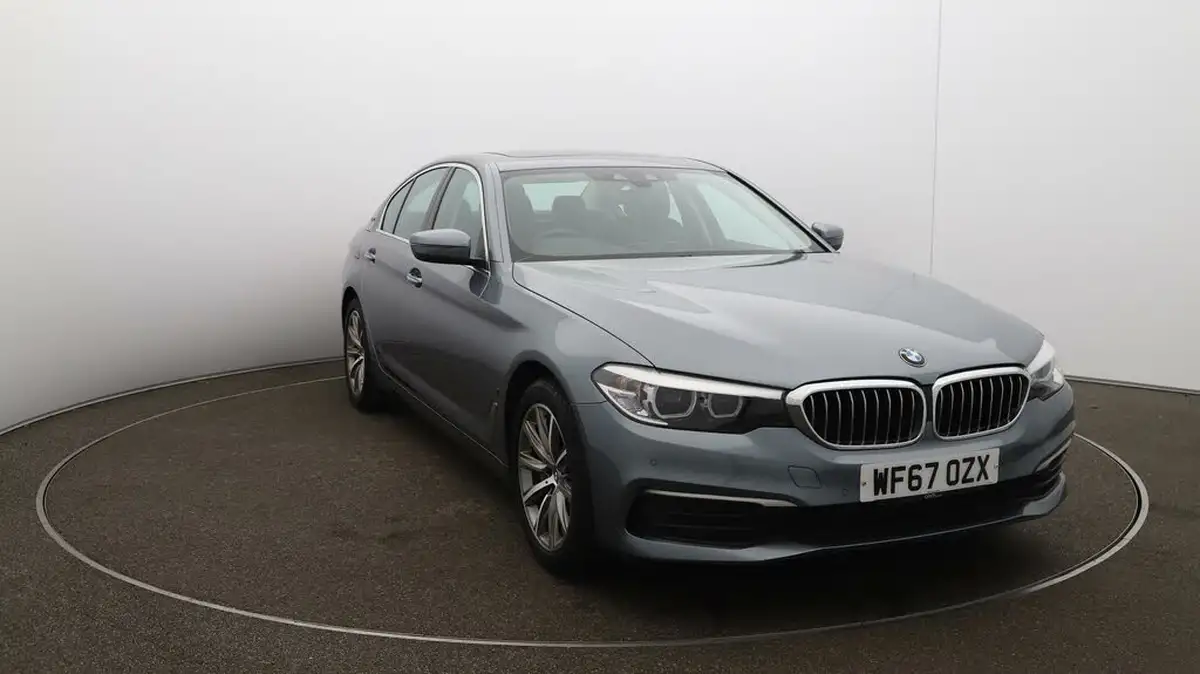 2017-bmw-5-series-20-530e-se-iperformance-big-35