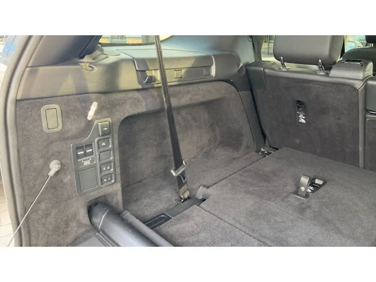 2023-land-rover-discovery-30-d300-r-dynamic-hse-big-24