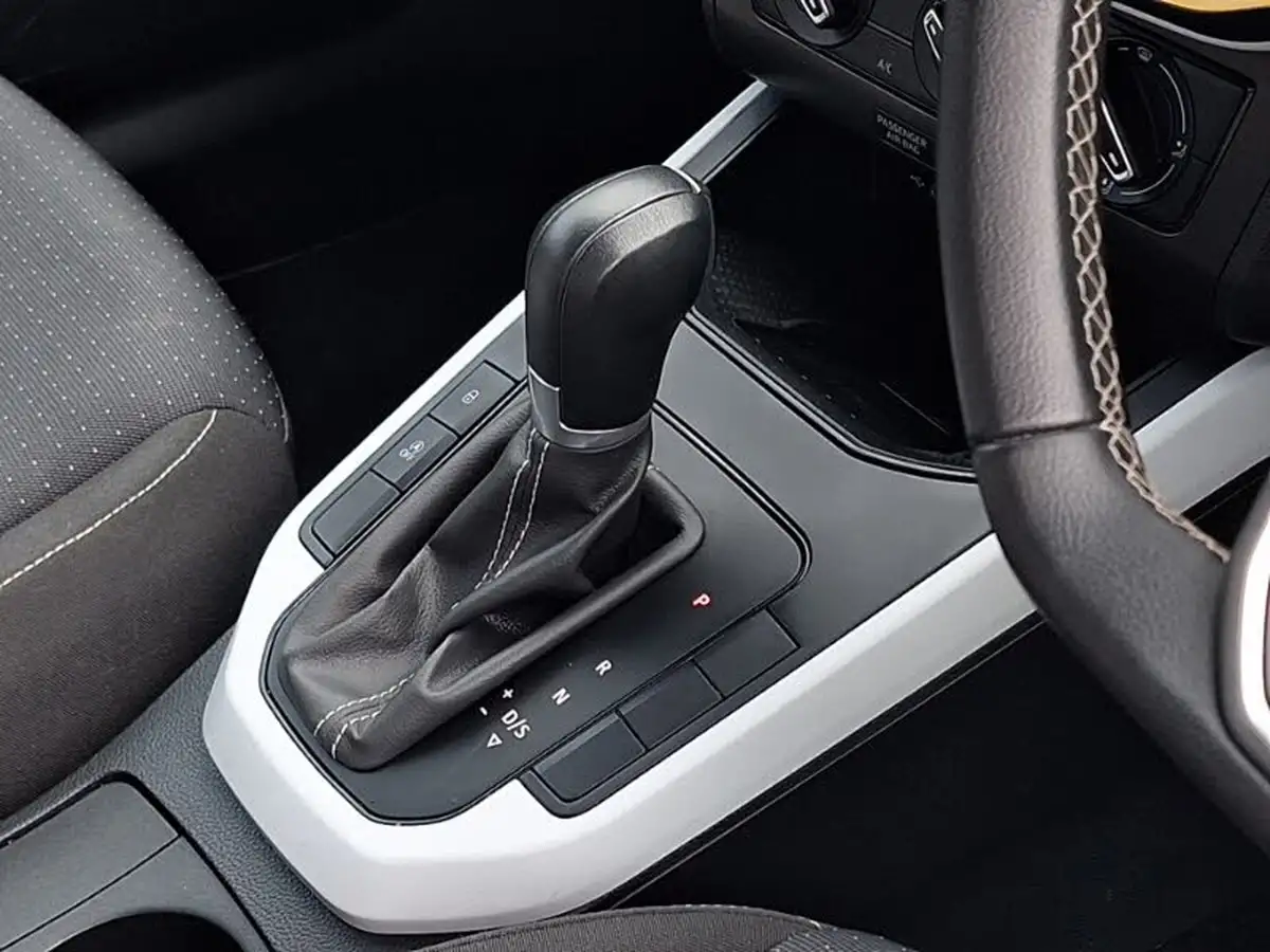 2022-seat-arona-10-tsi-se-technology-big-13
