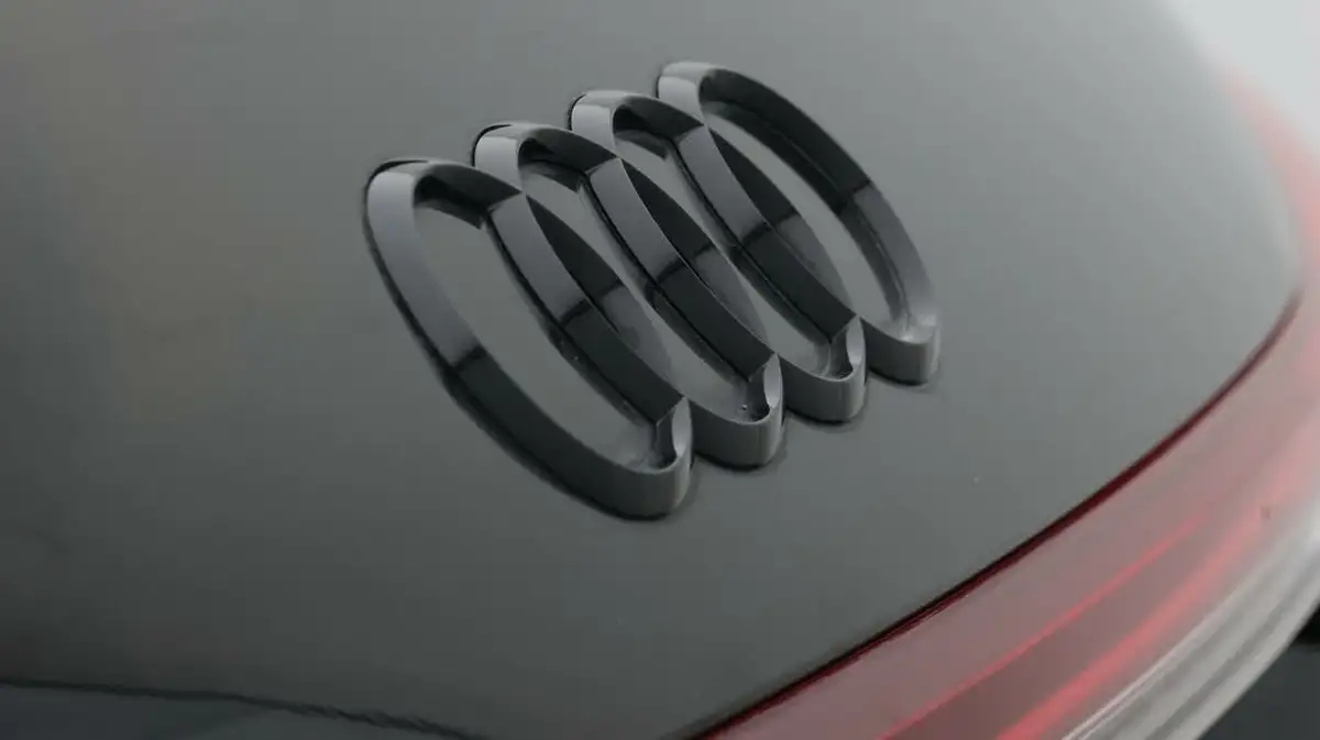 2024-audi-q4-e-tron-45e-black-edition-sportback-auto-big-22