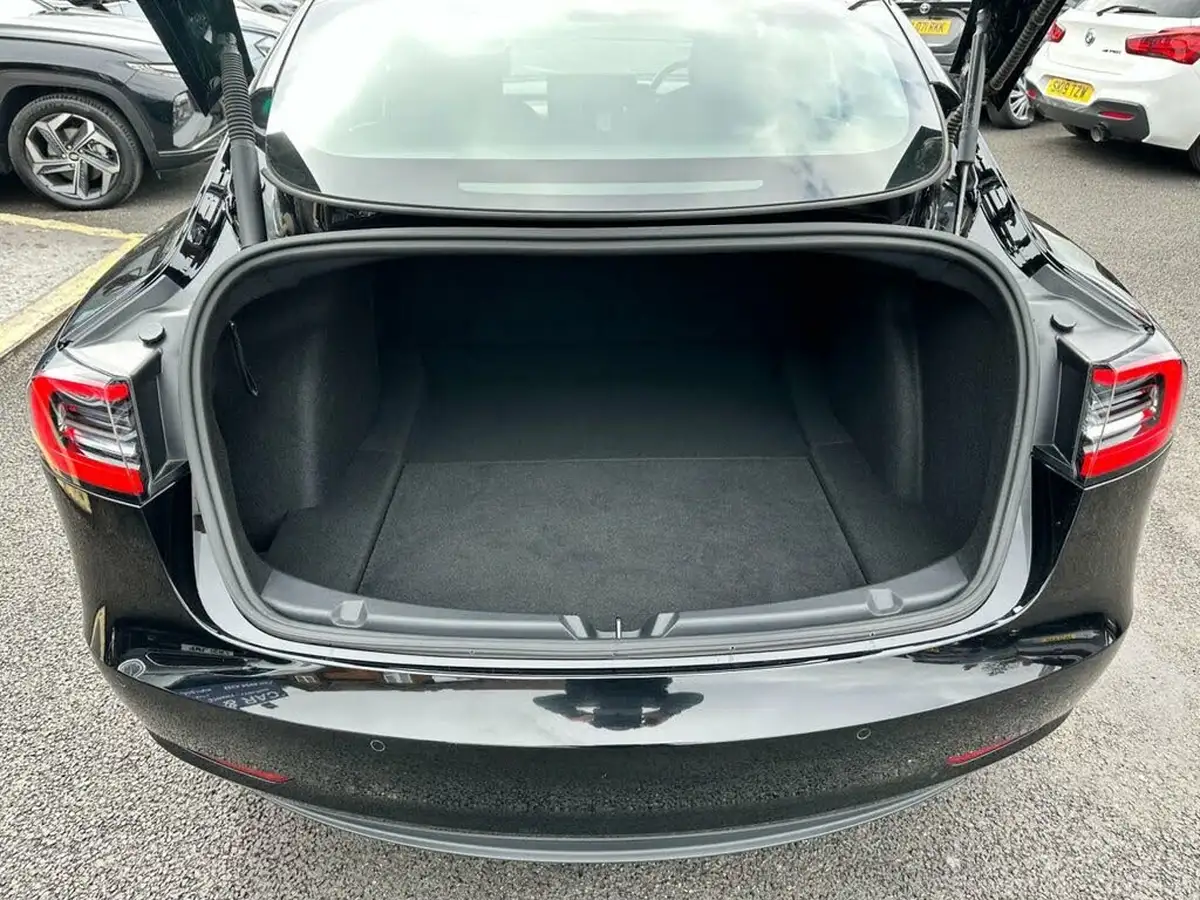 2021-tesla-model-3-e-long-range-awd-big-26
