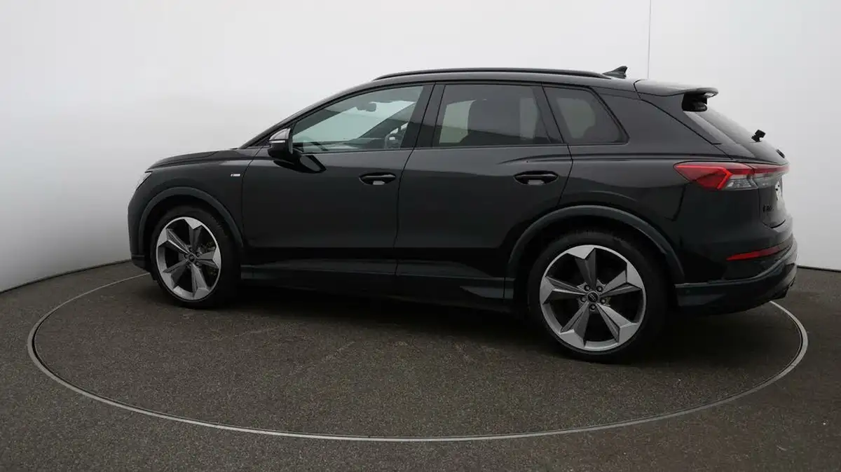 2024-audi-q4-e-tron-45e-black-edition-sportback-auto-big-39