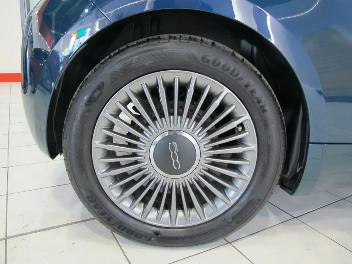 2022-fiat-500-e-icon-117bhp-big-52