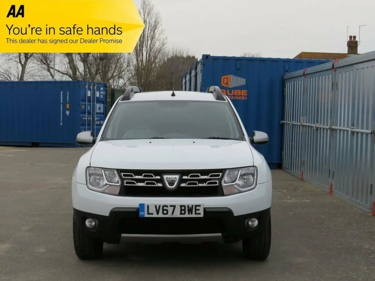 2018-dacia-duster-15dci-laureate-110hp-eu6-4x4-window-van-big-12