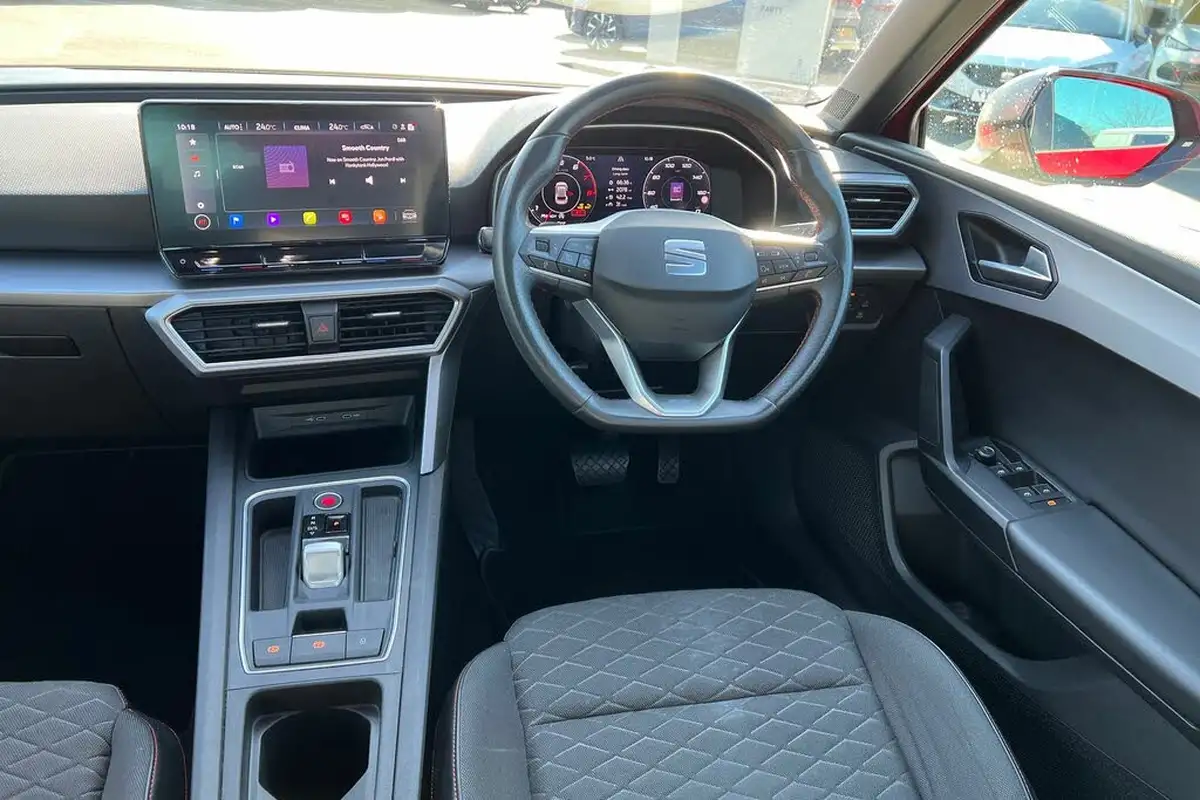 2021-seat-leon-15-etsi-fr-first-edition-hatchback-big-17