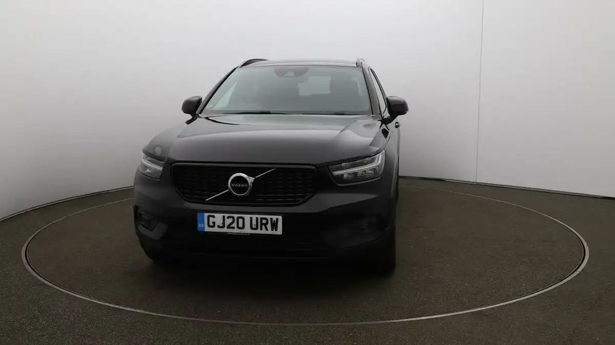 2020-volvo-xc40-15-t3-r-design-big-36