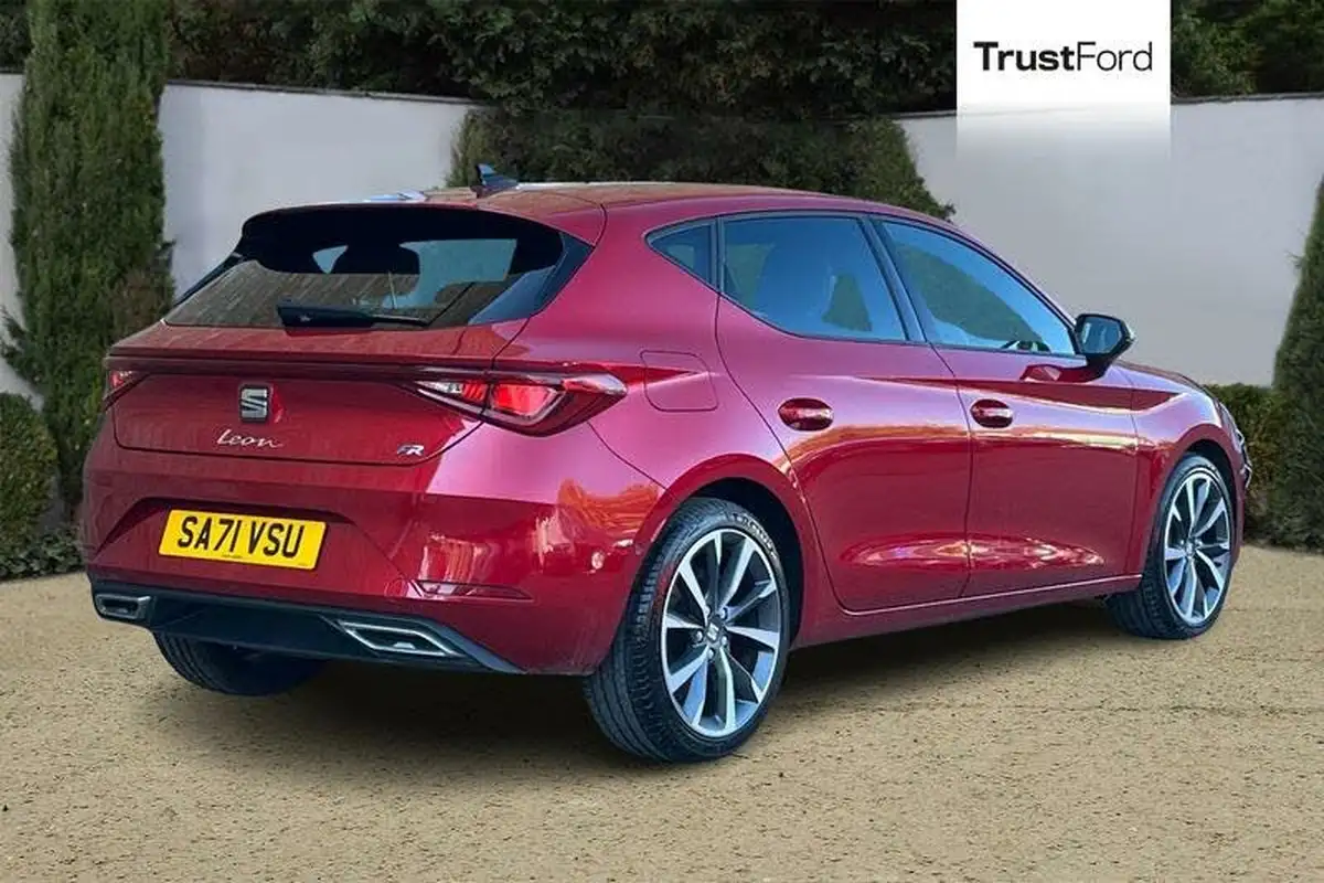 2022-seat-leon-15-tsi-evo-fr-sport-150ps-hatchback-big-3