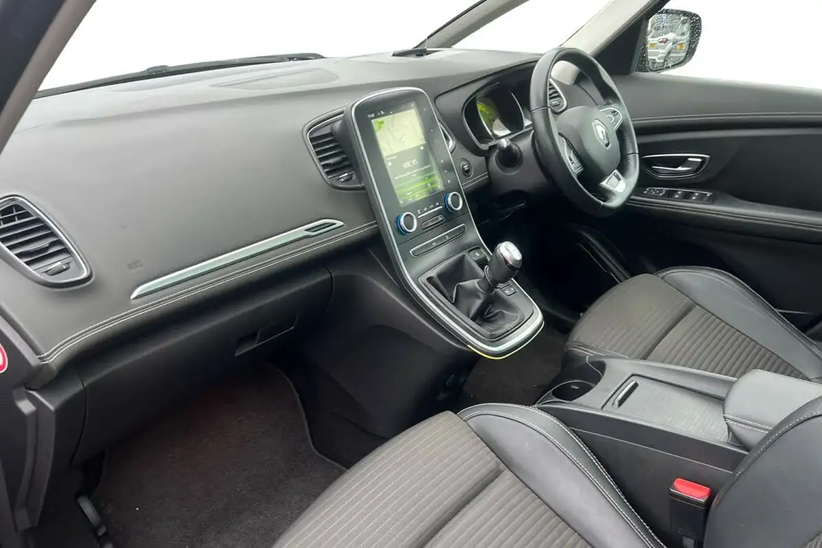2016-renault-scenic-16dci-dynamique-s-nav-130bhp-energy-ss-big-1