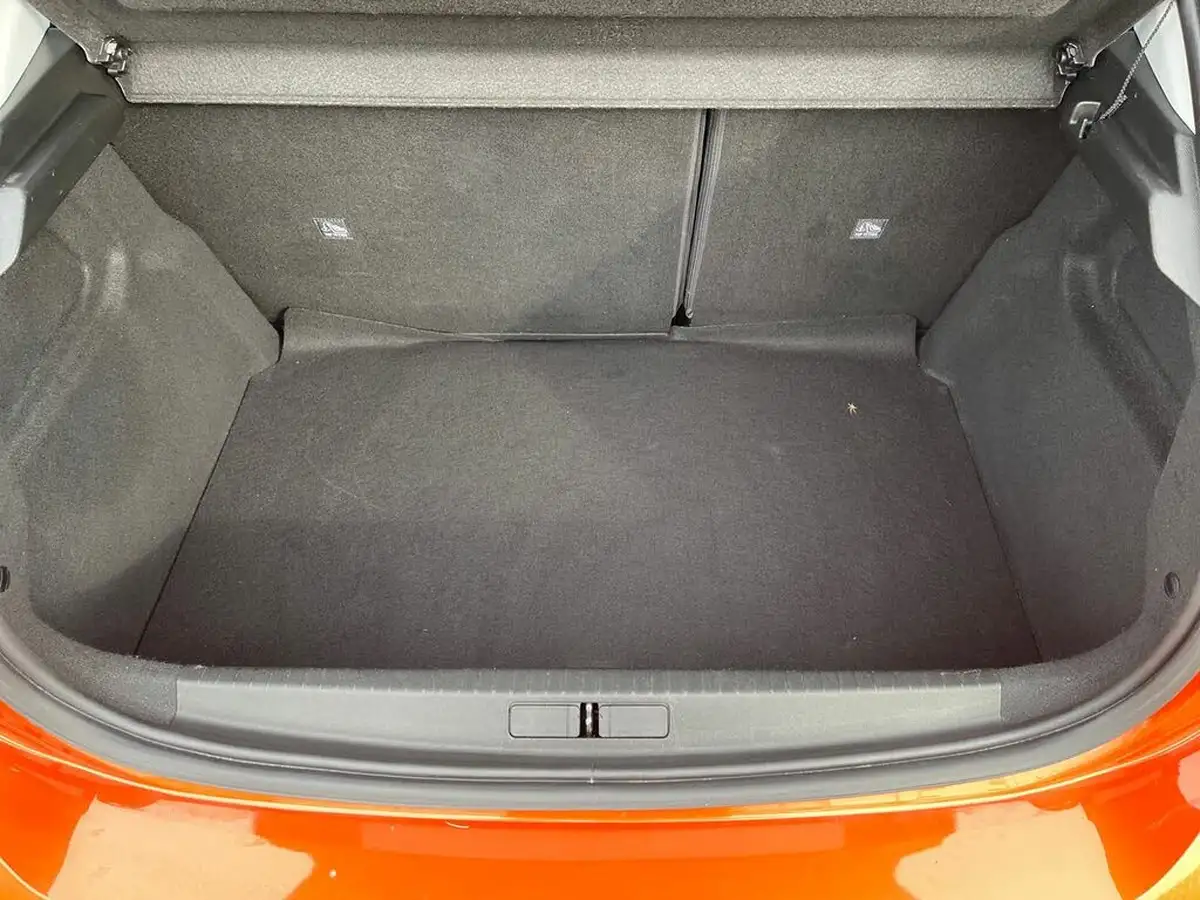 2021-vauxhall-corsa-12i-griffin-edition-big-11