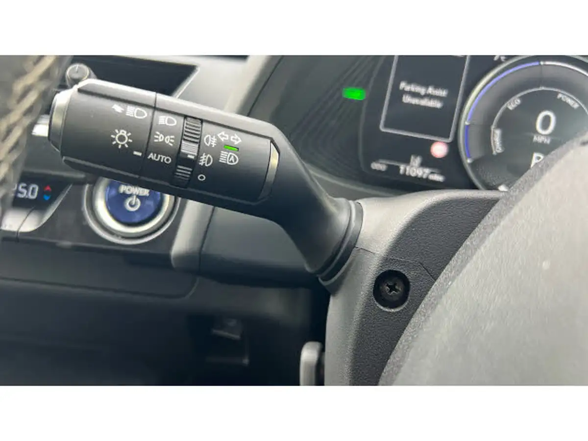2021-lexus-ux-300e-e-ux-big-31