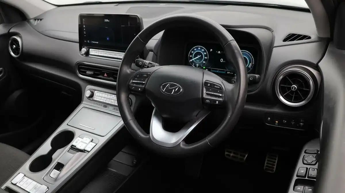 2022-hyundai-kona-e-se-connect-big-9