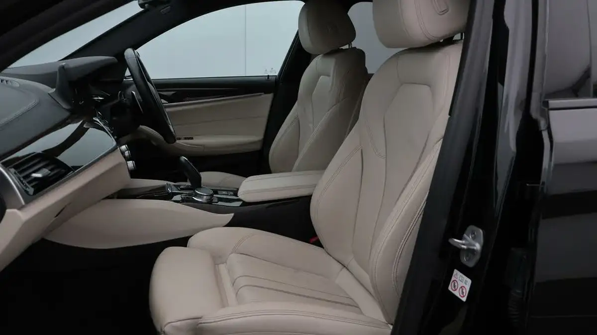2018-bmw-5-series-30td-530d-m-sport-saloon-4d-big-14