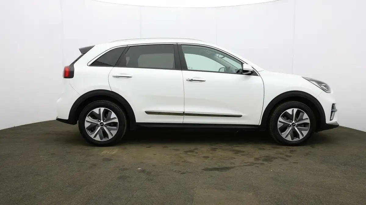 2022-kia-e-niro-ev-4-big-51