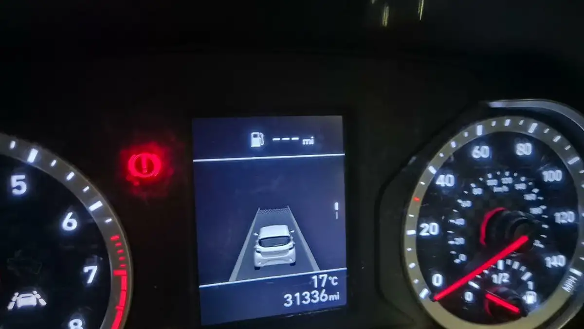 2021-hyundai-i10-12-se-connect-big-79