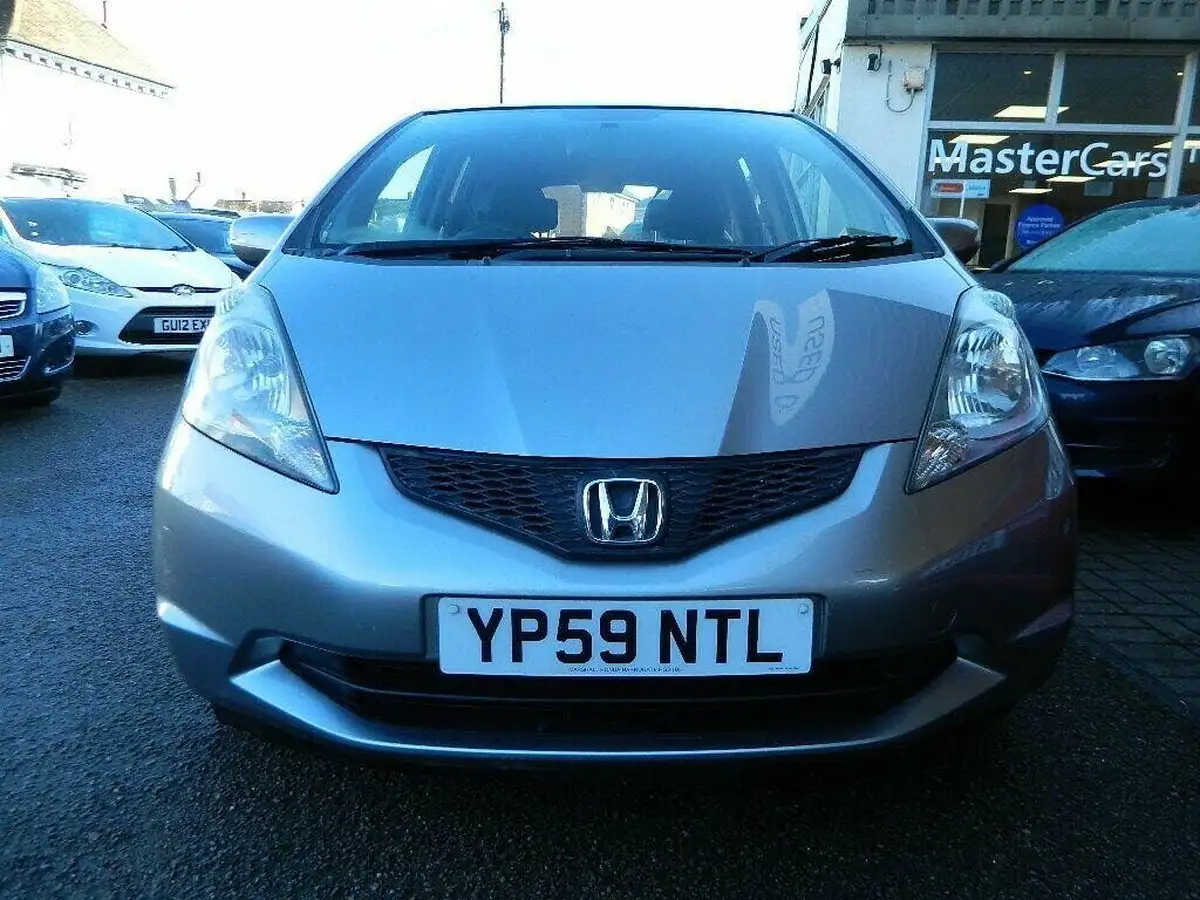 2009-honda-jazz-14-es-t-big-6