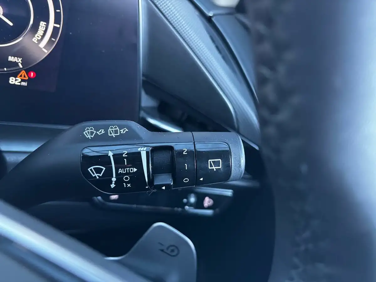 2024-kia-niro-ev-e-3-big-25
