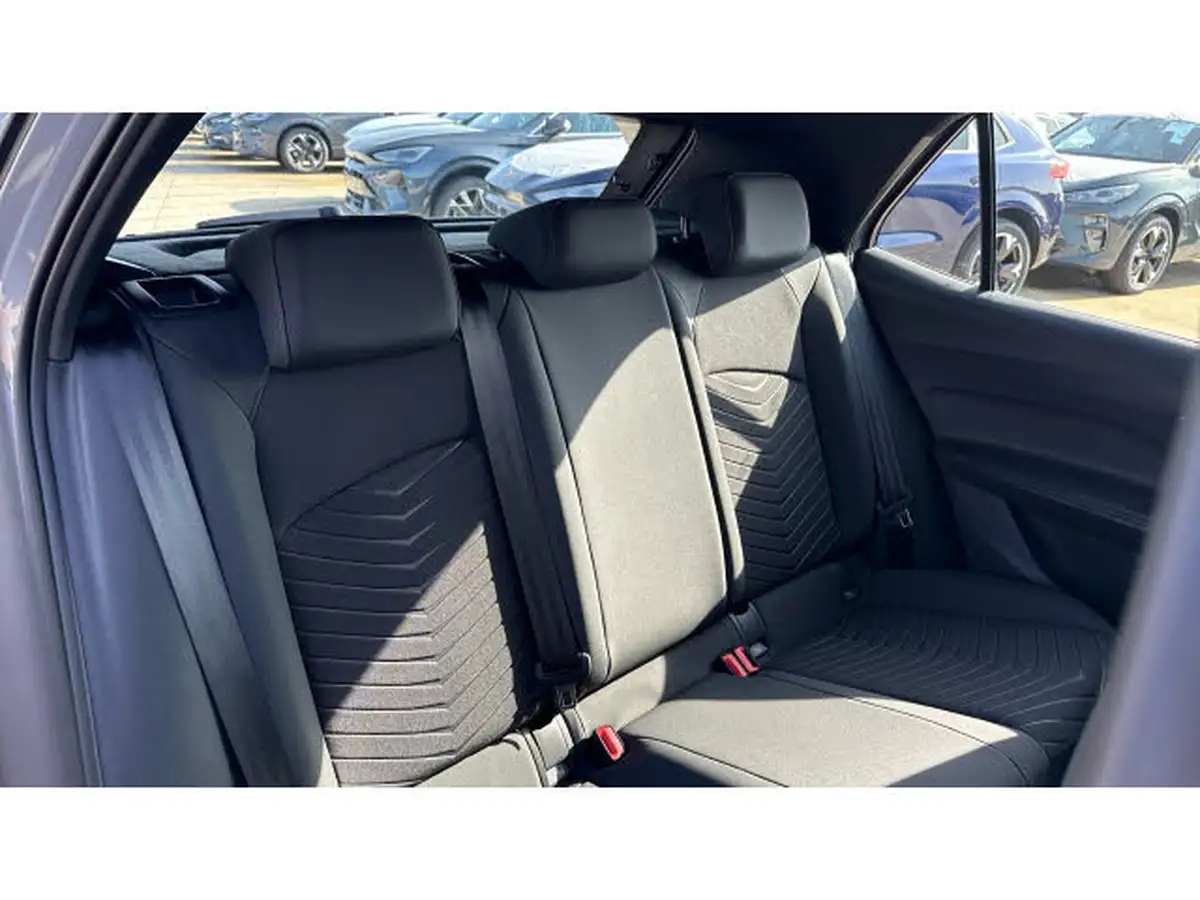 2024-cupra-born-e-v1-230ps-58kwh-e-boost-big-15