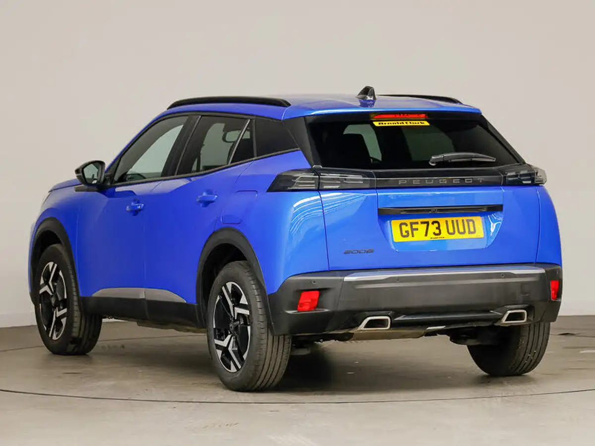 2023-peugeot-2008-suv-12-puretech-allure-eat8-big-1