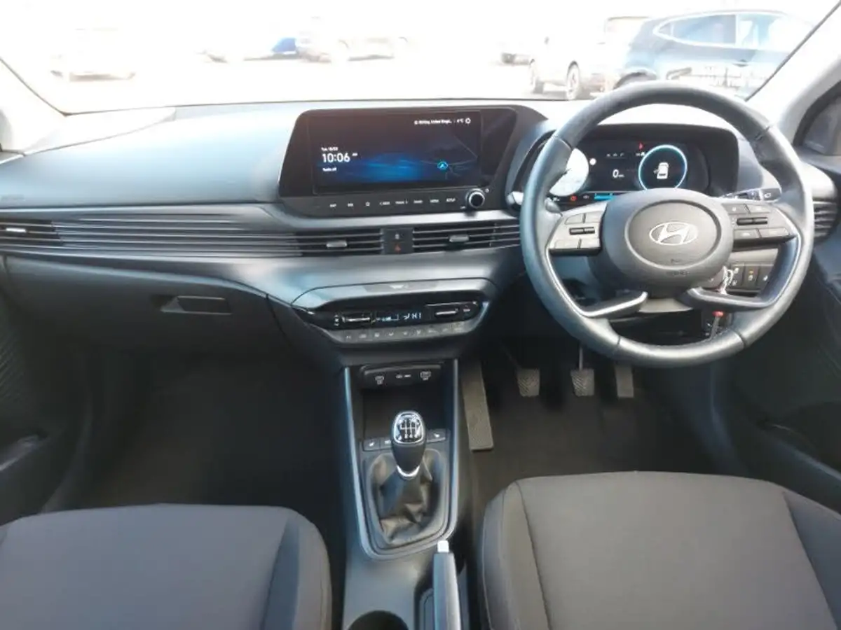 2024-hyundai-i20-10-t-gdi-premium-big-2