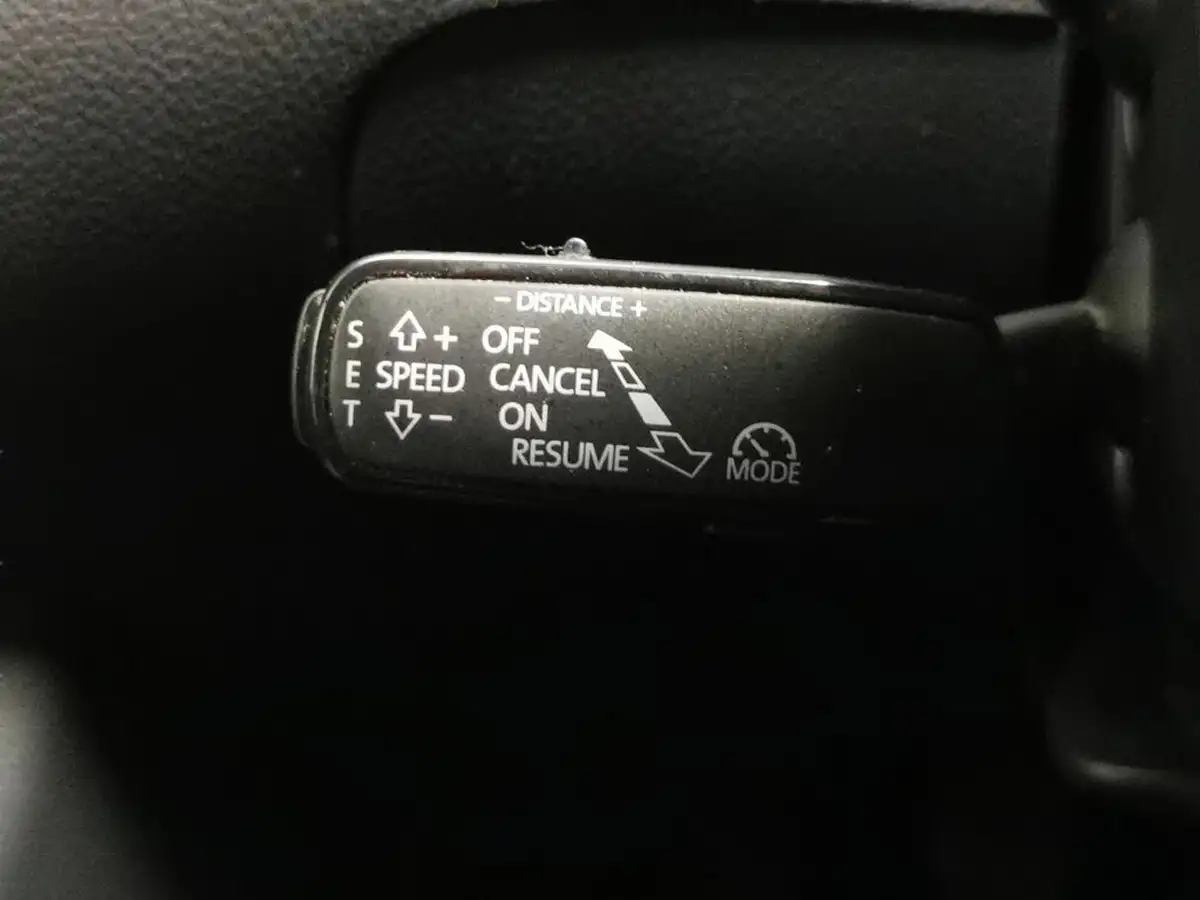2019-skoda-superb-20tdi-se-technology-estate-big-25