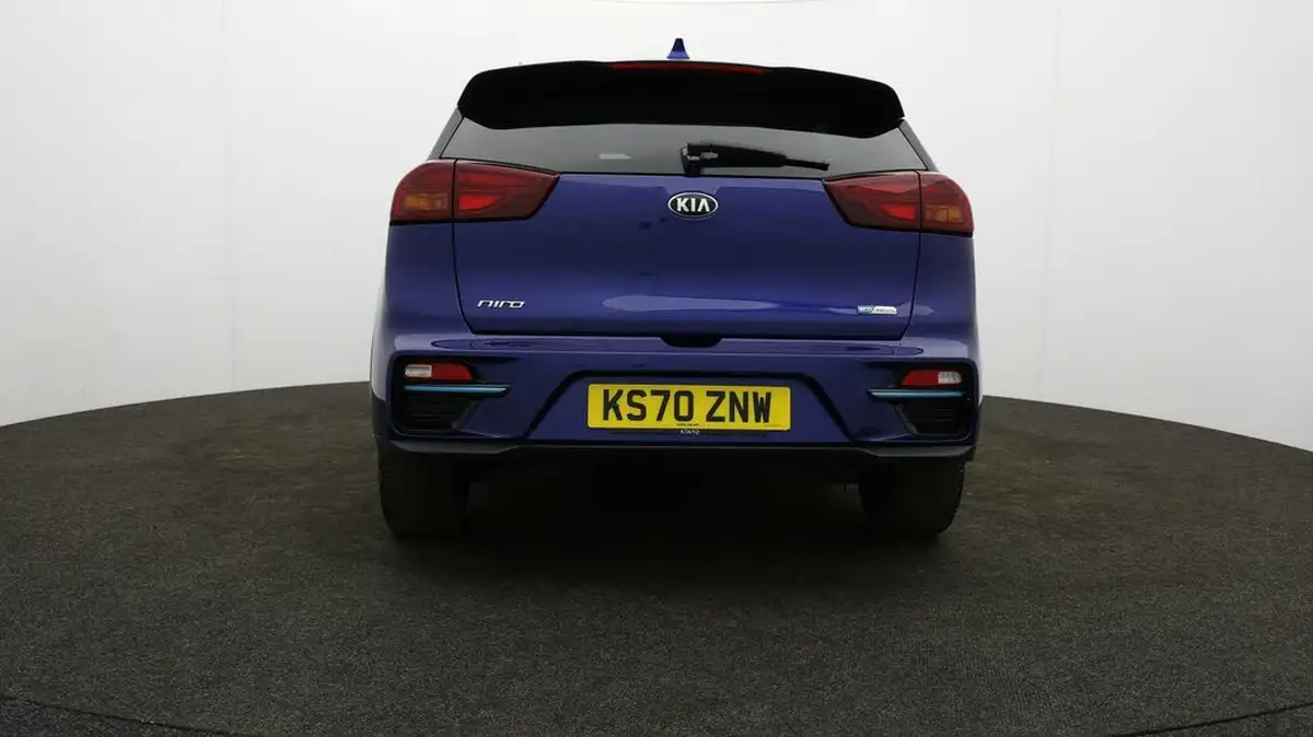 2021-kia-e-niro-ev-3-big-46