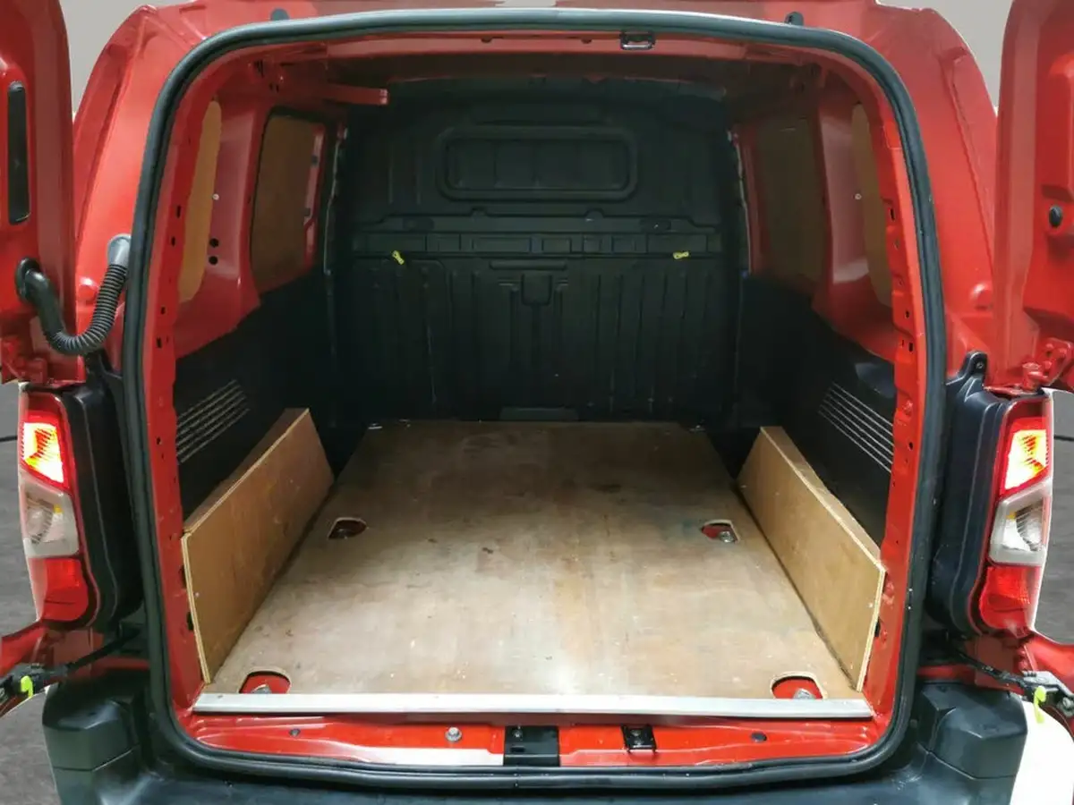 2020-peugeot-partner-15-bluehdi-1000-professional-100ps-eu6dt-panel-big-25