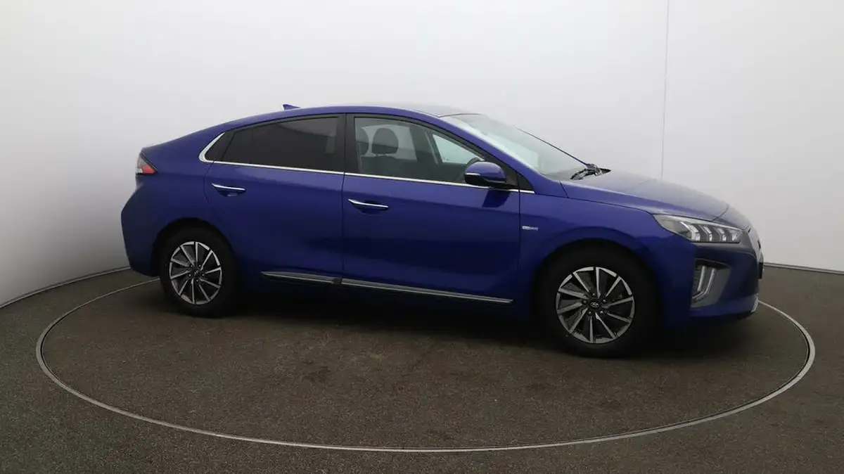 2021-hyundai-ioniq-e-premium-se-electric-100kw-big-39