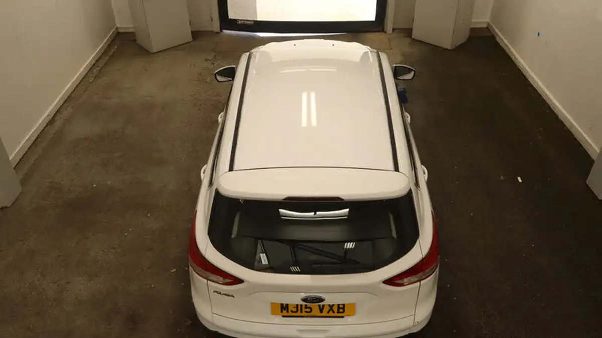2015-ford-kuga-20tdci-zetec-150ps-big-13
