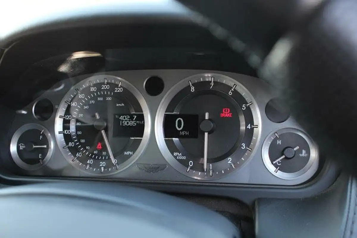 2008-aston-martin-vantage-43-roadster-convertible-big-21