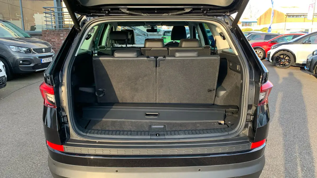 2021-skoda-kodiaq-15-tsi-se-l-dsg-big-18