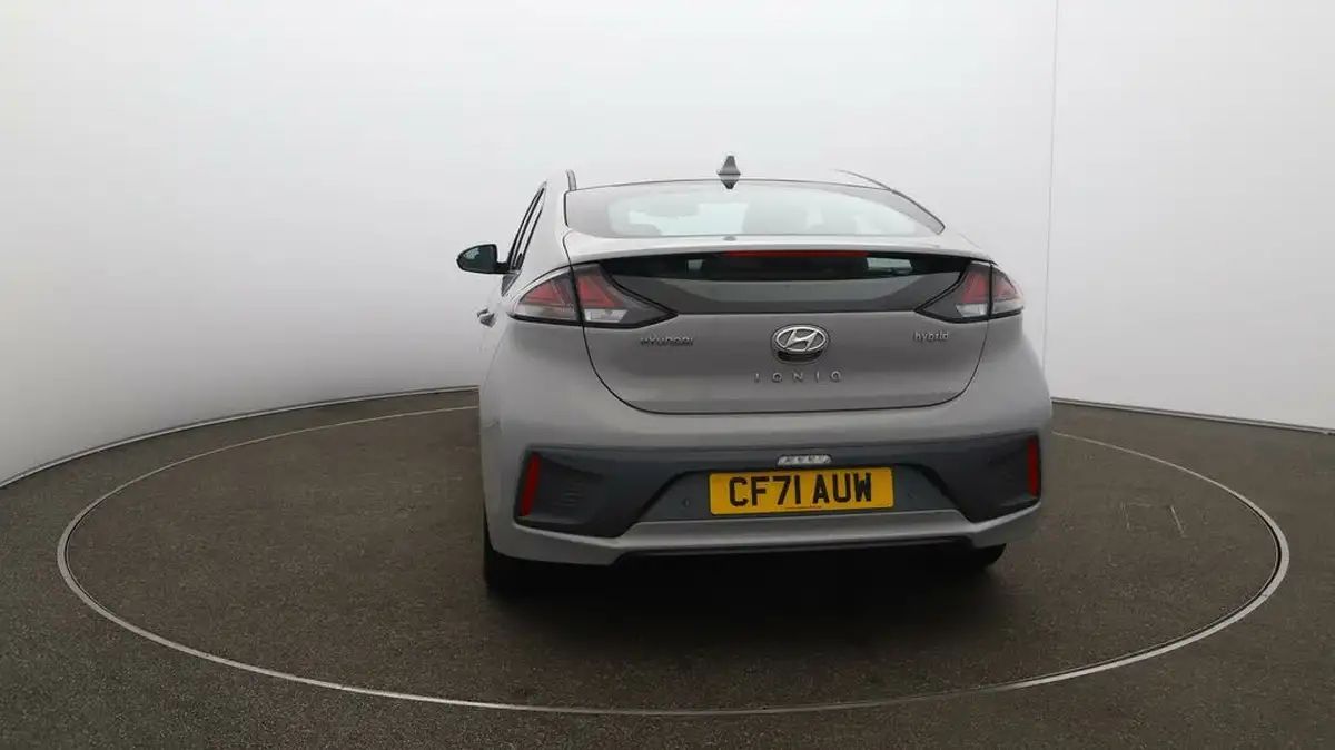 2021-hyundai-ioniq-16-gdi-premium-hybrid-big-57
